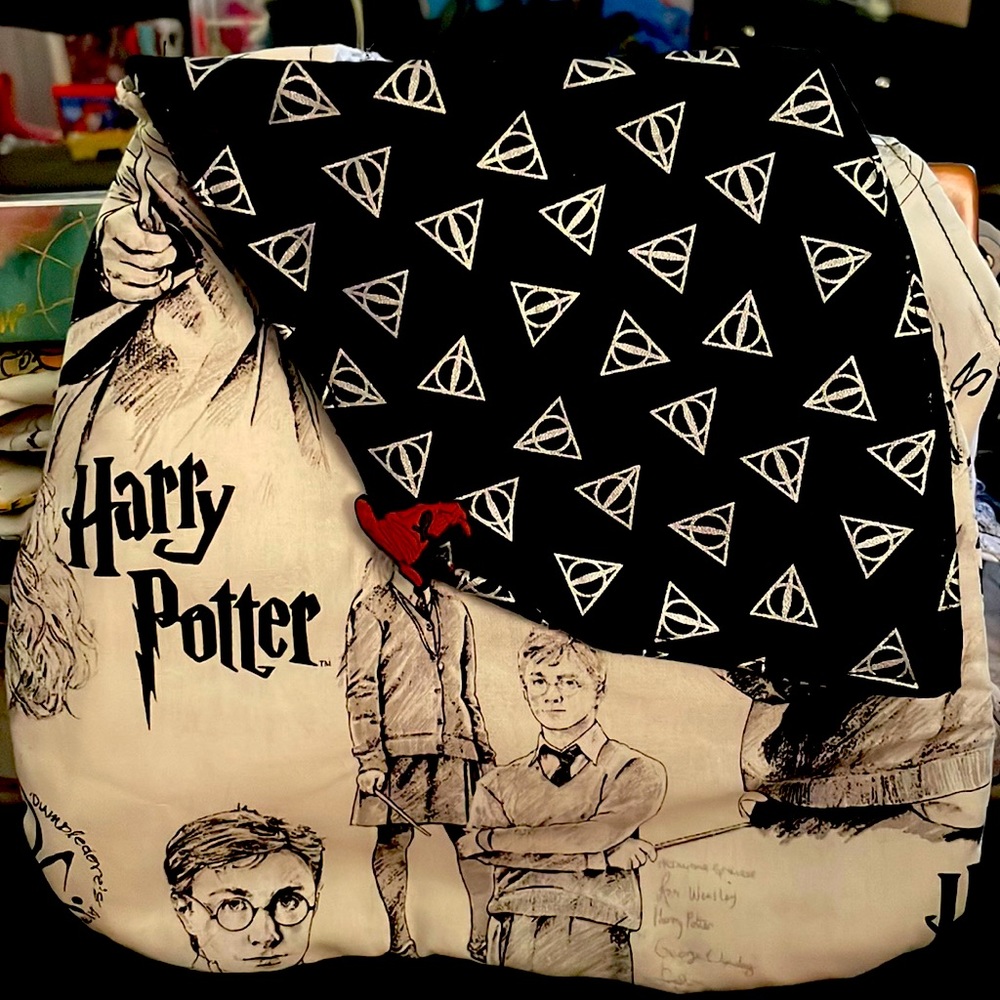 Harry Potter DUMBLEDORE’S Army and Deathly Hallows mini satchel bag, for women